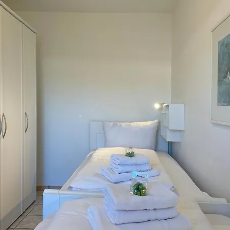 Holiday home Gaestehaus Lindemann 2, Knudtsenweg Wyk auf Foehr